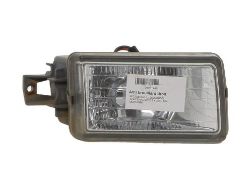 right-front-fog-light-mitsubishi-space-wagon-n9_w-n8_w-1998-1999-2000-2001-2002-2003-2004-37332756 main image