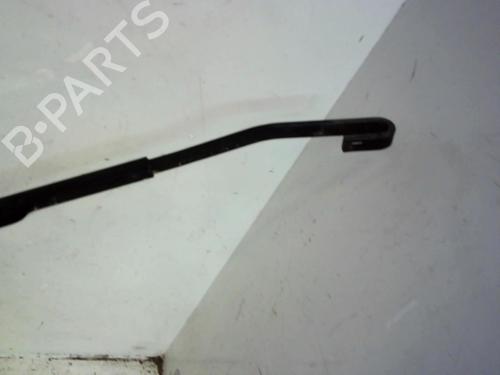 Used Front windshield wiper arm Front windshield wiper arm 37305270 37305270