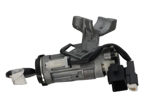 ignition-barrel-toyota-yaris-_p1_-1999-2000-2001-2002-2003-2004-2005-37332858 main image