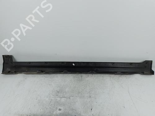 Used Right sideskirt Right sideskirt 37753693 37753693