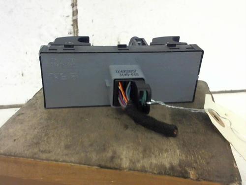 Left front window switch VW TOURAN (1T1, 1T2) 1.9 TDI | BP37301578I27 - Image 3