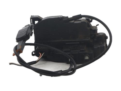 front-right-lock-renault-clio-iii-br01-cr01-2005-2006-2007-2008-2009-2010-2011-2012-2013-2014-37341805 main image