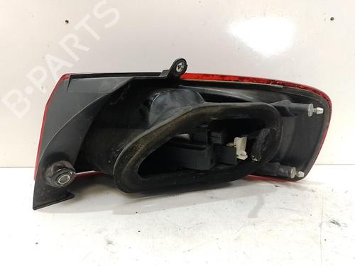 left-taillight-fiat-croma-194_-2005-2006-2007-2008-2009-2010-2011-37317399 main image