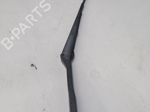 Used Front windshield wiper arm Front windshield wiper arm 37322359 37322359
