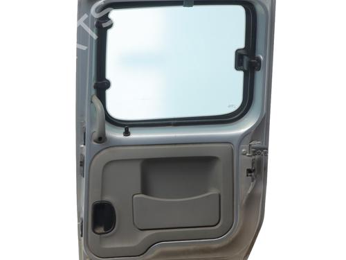 Højre side skydedør Højre side skydedør RENAULT KANGOO (KC0/1_) 1.5 dCi (KC08, KC09) (82 hp) 37342564 37342564