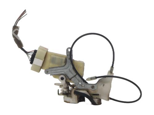 front-right-lock-toyota-yaris-_p1_-1999-2000-2001-2002-2003-2004-2005-37344456 main image