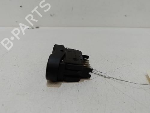 right-front-window-switch-dacia-duster-hs_-2010-2011-2012-2013-2014-2015-2016-2017-2018-37314882 main image