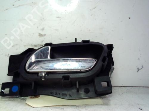 Used Rear left interior door handle Rear left interior door handle 37304891 37304891