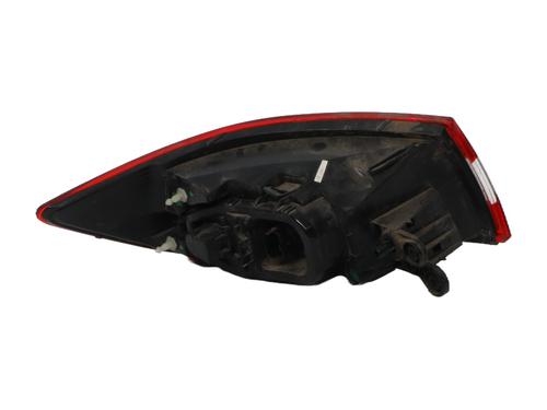 right-taillight-renault-clio-iv-bh_-2012-2013-2014-2015-2016-2017-2018-2019-2020-2021-37331588 main image