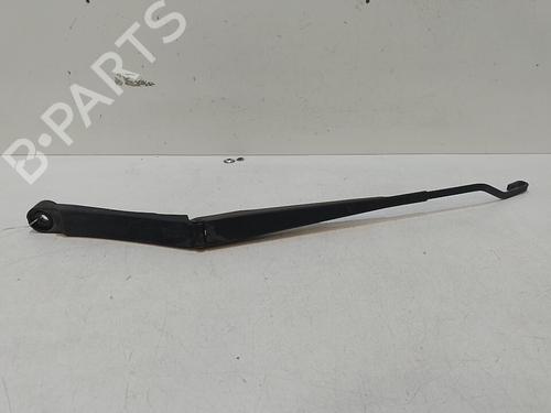 Used Front windshield wiper arm Front windshield wiper arm 37313239 37313239