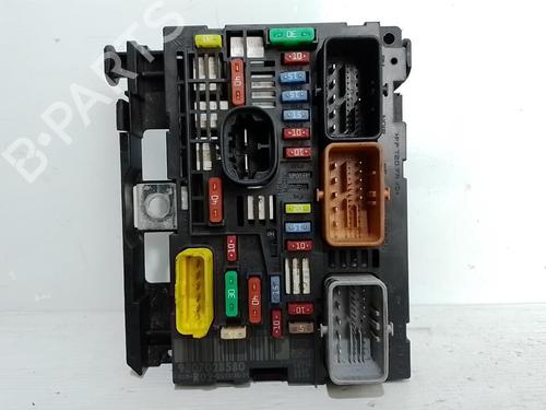 Fuse box CITROËN C5 II Break (RE_) | BP37311879E1 - Image 3