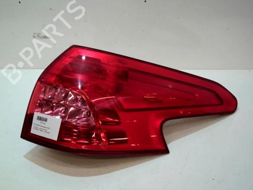 right-taillight-citroen-c5-iii-break-rw_-2008-2009-2010-2011-2012-2013-2014-2015-2016-2017-37308603 main image