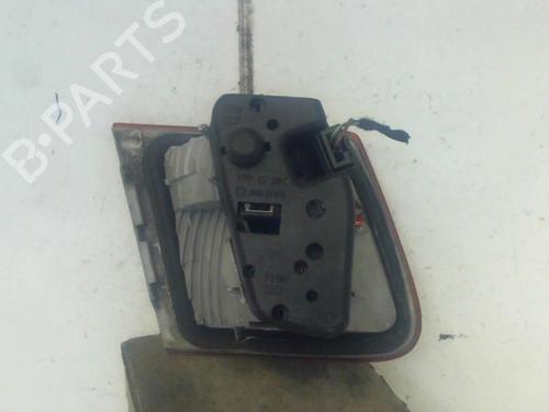 right-tailgate-light-bmw-3-touring-e46-1999-2000-2001-2002-2003-2004-2005-37300931 main image