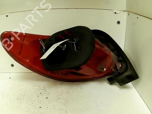 right-taillight-peugeot-206-cc-2d-2000-2001-2002-2003-2004-2005-2006-2007-2008-37305236 main image