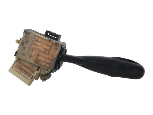 Used Switch Switch TOYOTA YARIS (_P1_) 1.4 D-4D (NLP10_, NLP10R) (75 hp) 39478795 39478795