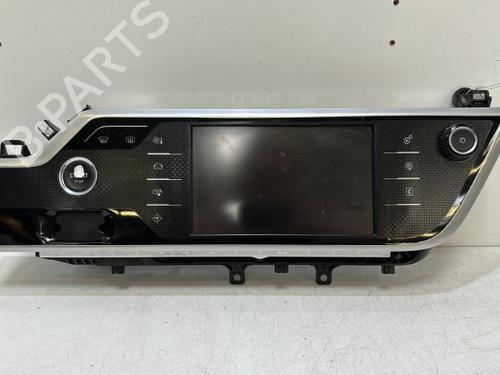 display-monitor-citroen-c4-grand-picasso-ii-da_-de_-2013-37324282 main image