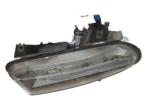 Used Right front fog light Right front fog light PEUGEOT 406 (8B) 2.0 HDI 110 (109 hp) 40161052 40161052