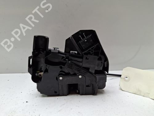 front-right-lock-renault-megane-iv-grandtour-k9amn_-2016-37325401 main image