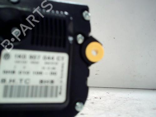 Used Climate control Climate control 37304585 37304585