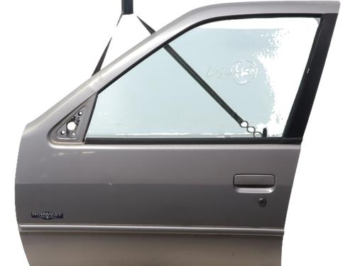 Dør venstre fortil Dør venstre fortil PEUGEOT 306 Hatchback (7A, 7C, N3, N5) 1.8 16V (110 hp) 39889906 39889906