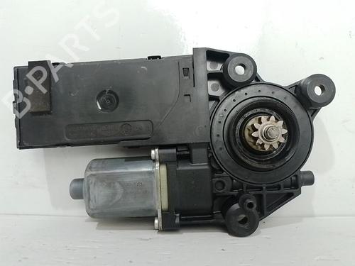 right-front-window-motor-renault-megane-iii-hatchback-bz01_-b3_-2008-37317225 main image