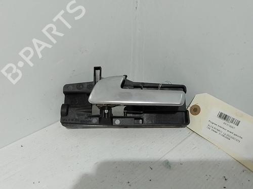 Used Front left interior door handle Front left interior door handle 37312546 37312546