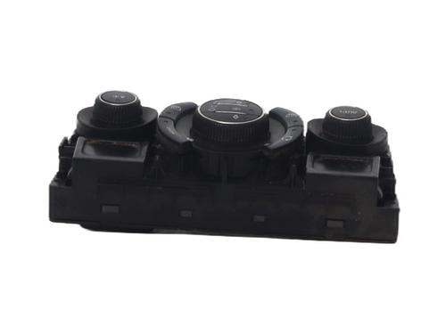 climate-control-peugeot-308-sw-i-4e_-4h_-2007-2008-2009-2010-2011-2012-2013-2014-37345960 main image