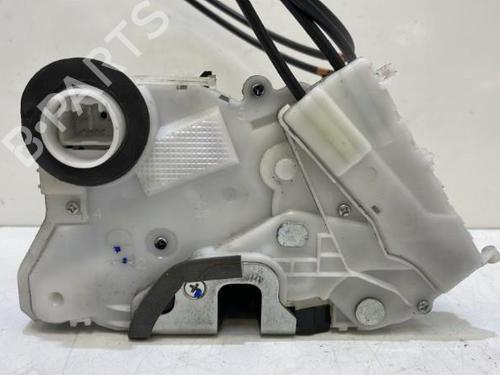 front-left-lock-toyota-yaris-_p13_-2010-2011-2012-2013-2014-2015-2016-2017-2018-2019-2020-37320386 main image