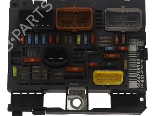 Used Fuse box Fuse box 37341408 37341408