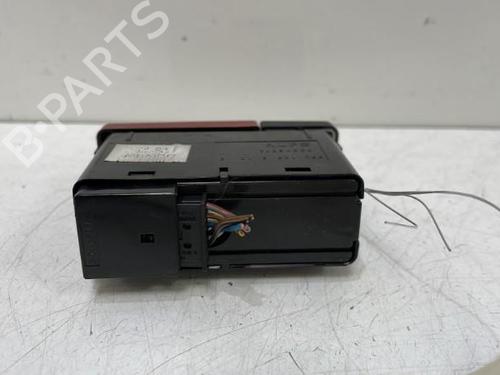 Warning switch LAND ROVER RANGE ROVER III (L322) 3.0 D 4x4 | BP37321957I22 - Image 2