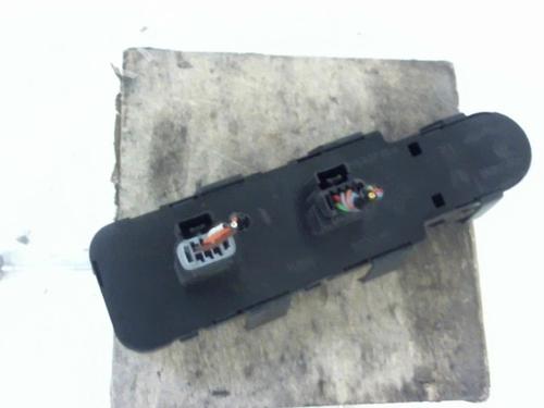 Left front window switch PEUGEOT 407 (6D_) 2.0 HDi 135 (6DRHRH, 6DRHRE, 6DRHRG, 6DRHRJ) | BP37300000I27 - Image 2