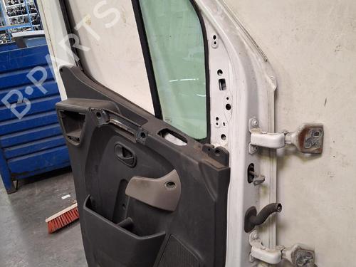 Used Left front door Left front door 37616001 37616001