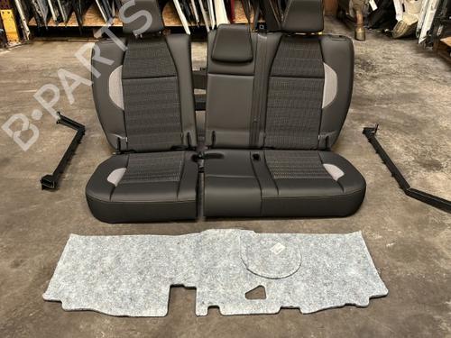 Rear seat PEUGEOT 2008 I (CU_) 1.2 VTi | BP37622317C17 - Image 4