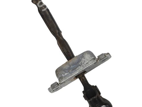 Used Hinge/Door check strap Hinge/Door check strap 37333947 37333947