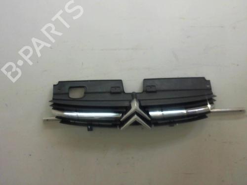 Used Grille Grille 37618137 37618137