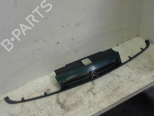 Used Grille Grille 37621745 37621745