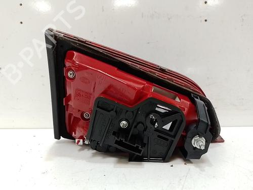 right-tailgate-light-audi-a4-b8-8k2-2007-2008-2009-2010-2011-2012-2013-2014-2015-2016-2017-37315687 main image