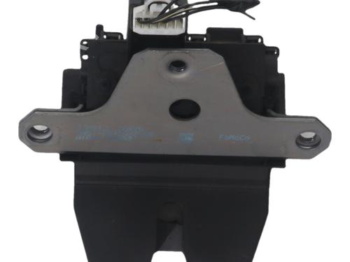 Cerradura de porton trasero Cerradura de porton trasero 38065274 38065274