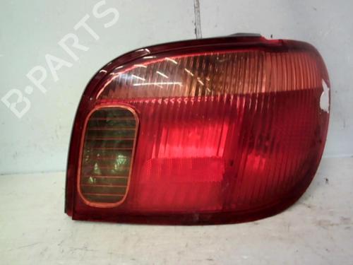 Used Right taillight Right taillight TOYOTA YARIS (_P1_) 1.0 (SCP10_, SCP10R) (65 hp) 37305467 37305467
