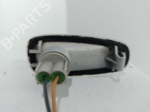 Pisca lateral esquerdo Pisca lateral esquerdo 37316229 37316229