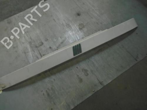 Used Grille Grille 37621746 37621746