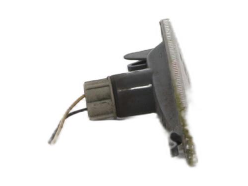 right-front-indicator-renault-megane-ii-estate-km01_-2003-2004-2005-2006-2007-2008-2009-2010-2011-2012-37344177 main image