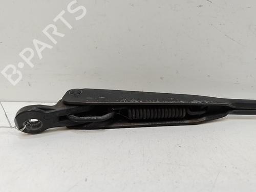 Used Front windshield wiper arm Front windshield wiper arm 37317751 37317751