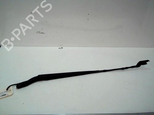 Used Front windshield wiper arm Front windshield wiper arm 37308670 37308670