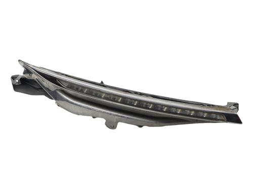 Used Right daytime light Right daytime light 38100804 38100804