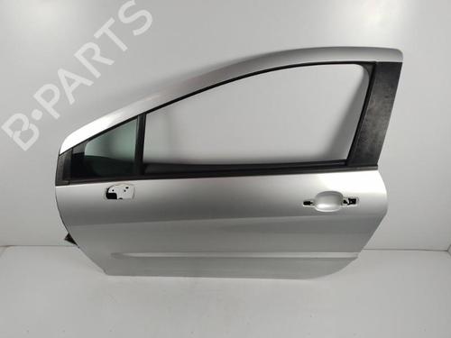 Used Left front door Left front door 37621040 37621040