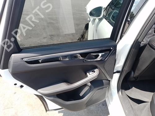 Antenna/Base PORSCHE MACAN (95B) 3.0 S Diesel | BP37318596C140  - Image 21