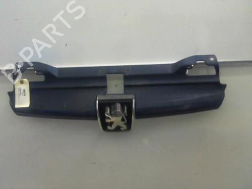 Used Grille Grille 37618426 37618426