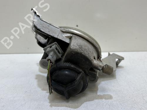 Used Right front fog light Right front fog light 37323608 37323608