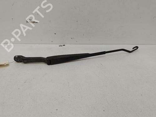 Used Front windshield wiper arm Front windshield wiper arm 37314520 37314520